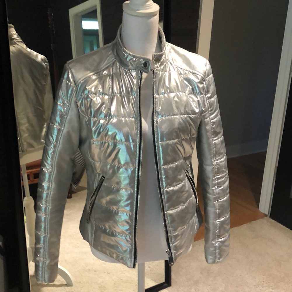 Silver Weekender Jacket w/ Zip in Hoodie